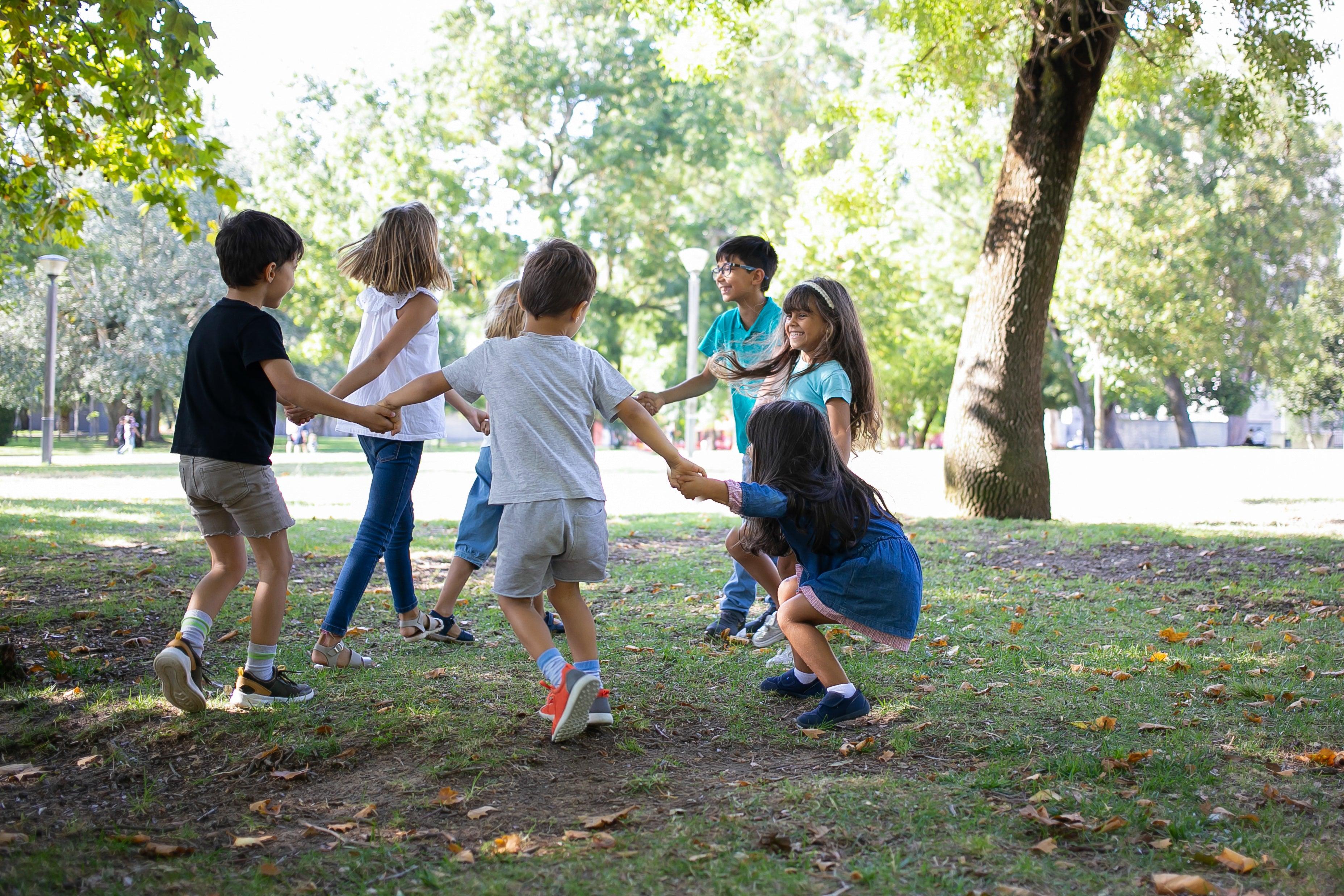 Pilha de jogo infantil Carro de brincar parente de carro de pára